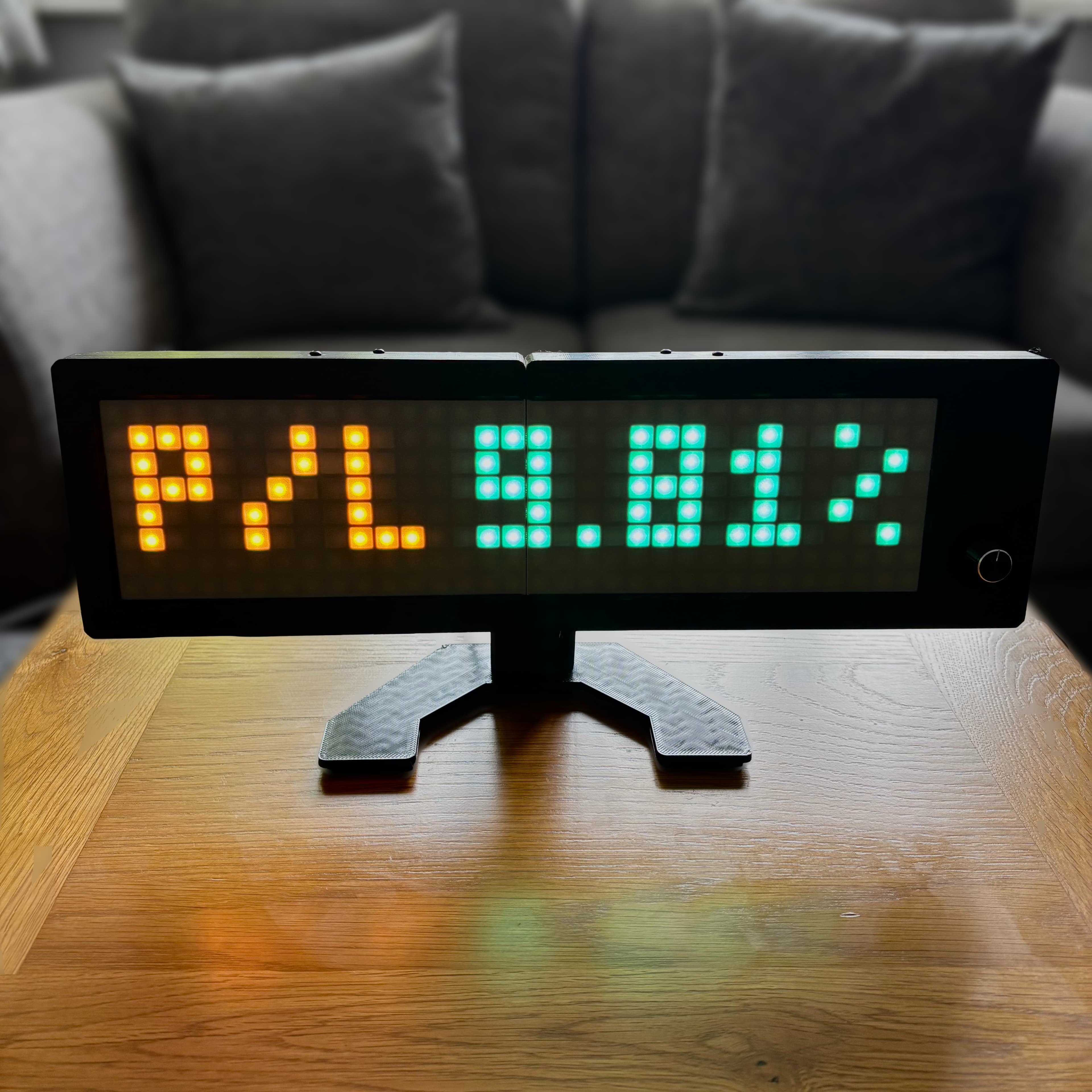 Solstice Delta on a desk